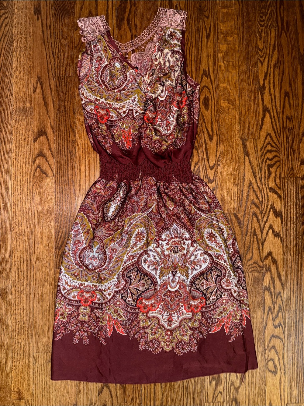 Sleeveless Paisley Midi Dress in Burgundy